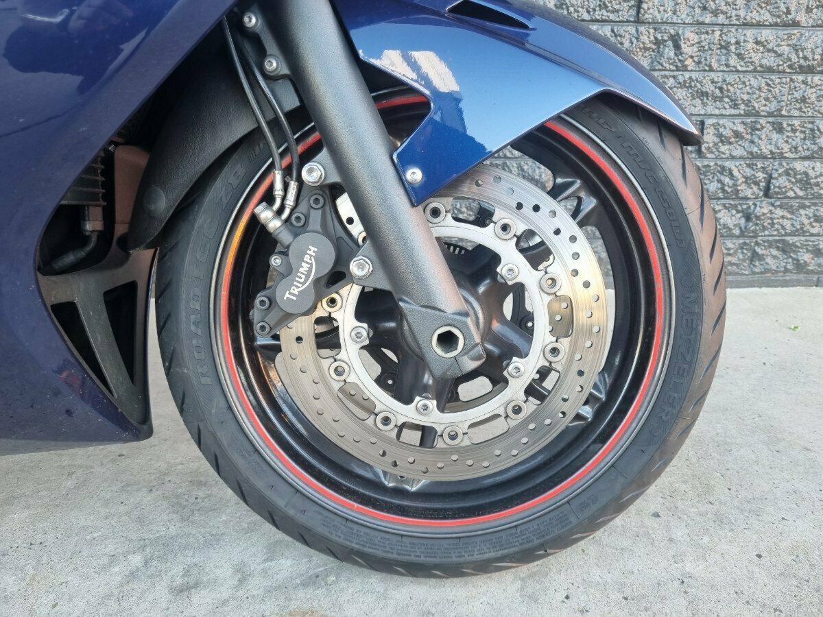 2011 TRIUMPH SPRINT GT SPORTS
