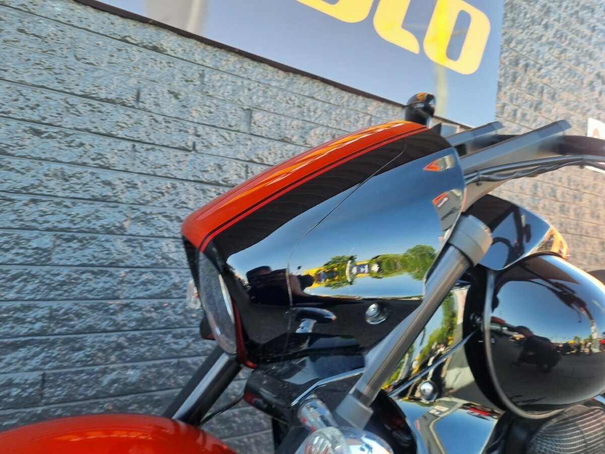 2018 SUZUKI VZR 1800 BOULEVARD (M109R) CRUISER