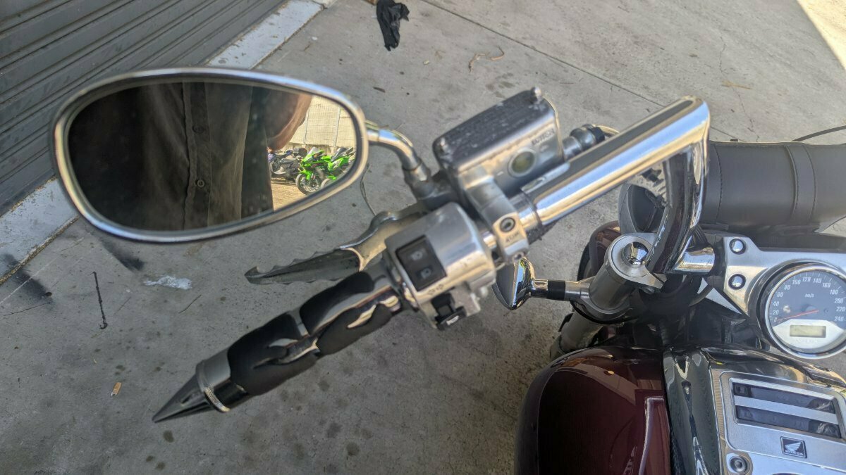 2005 HONDA VTX1800C CRUISER