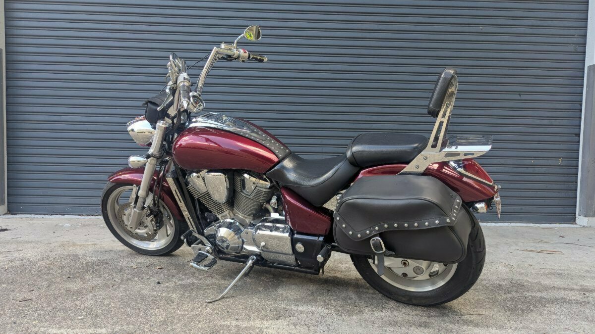 2005 HONDA VTX1800C CRUISER
