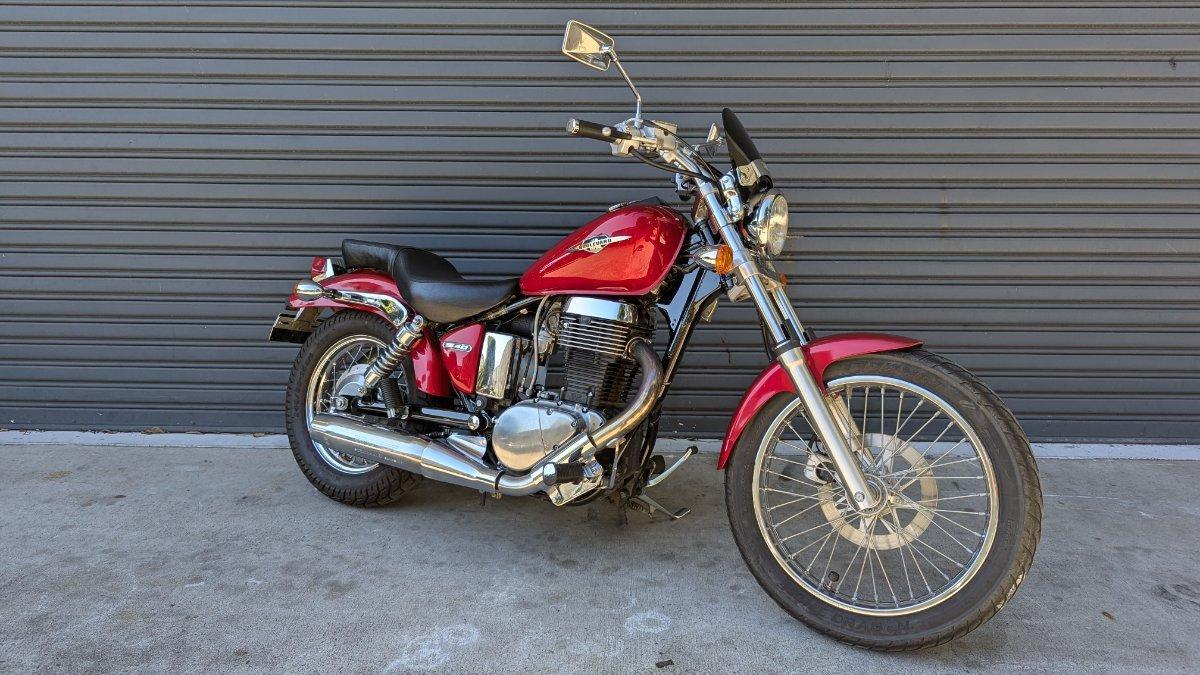 2015 SUZUKI BOULEVARD S40 (LS650) CRUISER