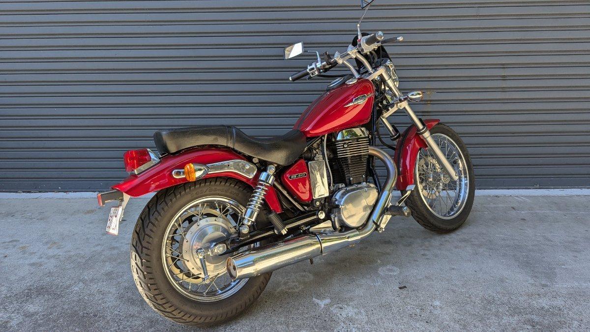 2015 SUZUKI BOULEVARD S40 (LS650) CRUISER