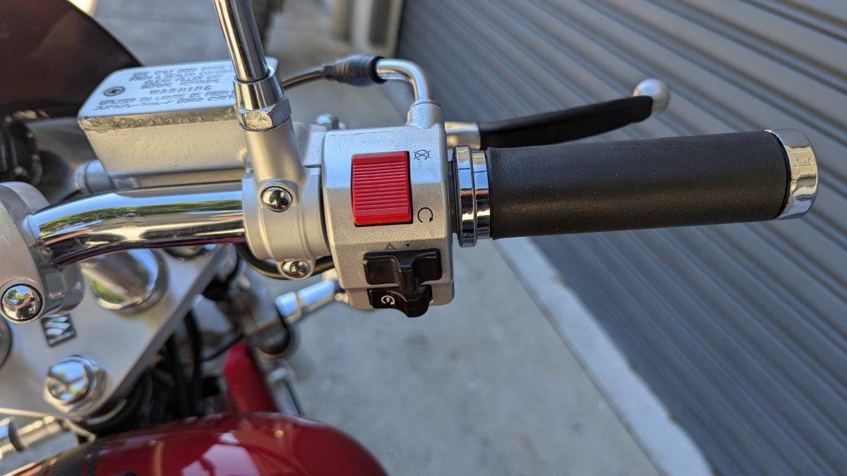 2015 SUZUKI BOULEVARD S40 (LS650) CRUISER