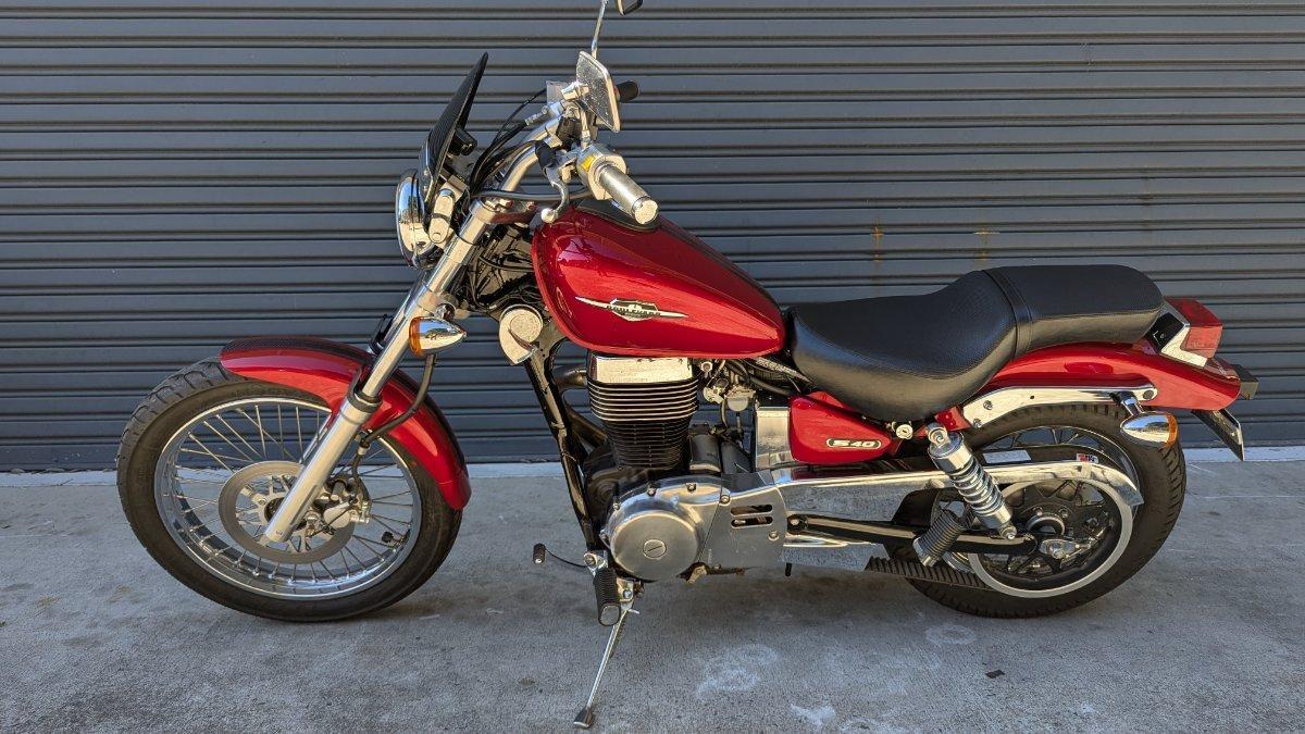 2015 SUZUKI BOULEVARD S40 (LS650) CRUISER
