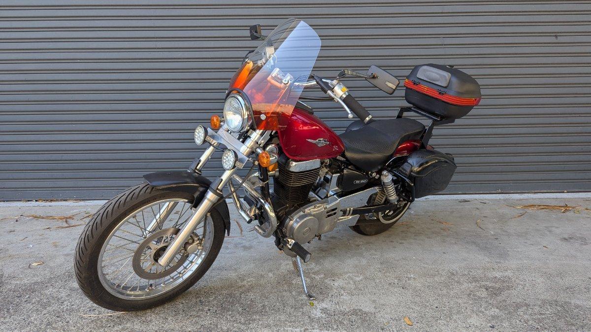 2014 SUZUKI BOULEVARD S40 (LS650) MY15 CRUISER