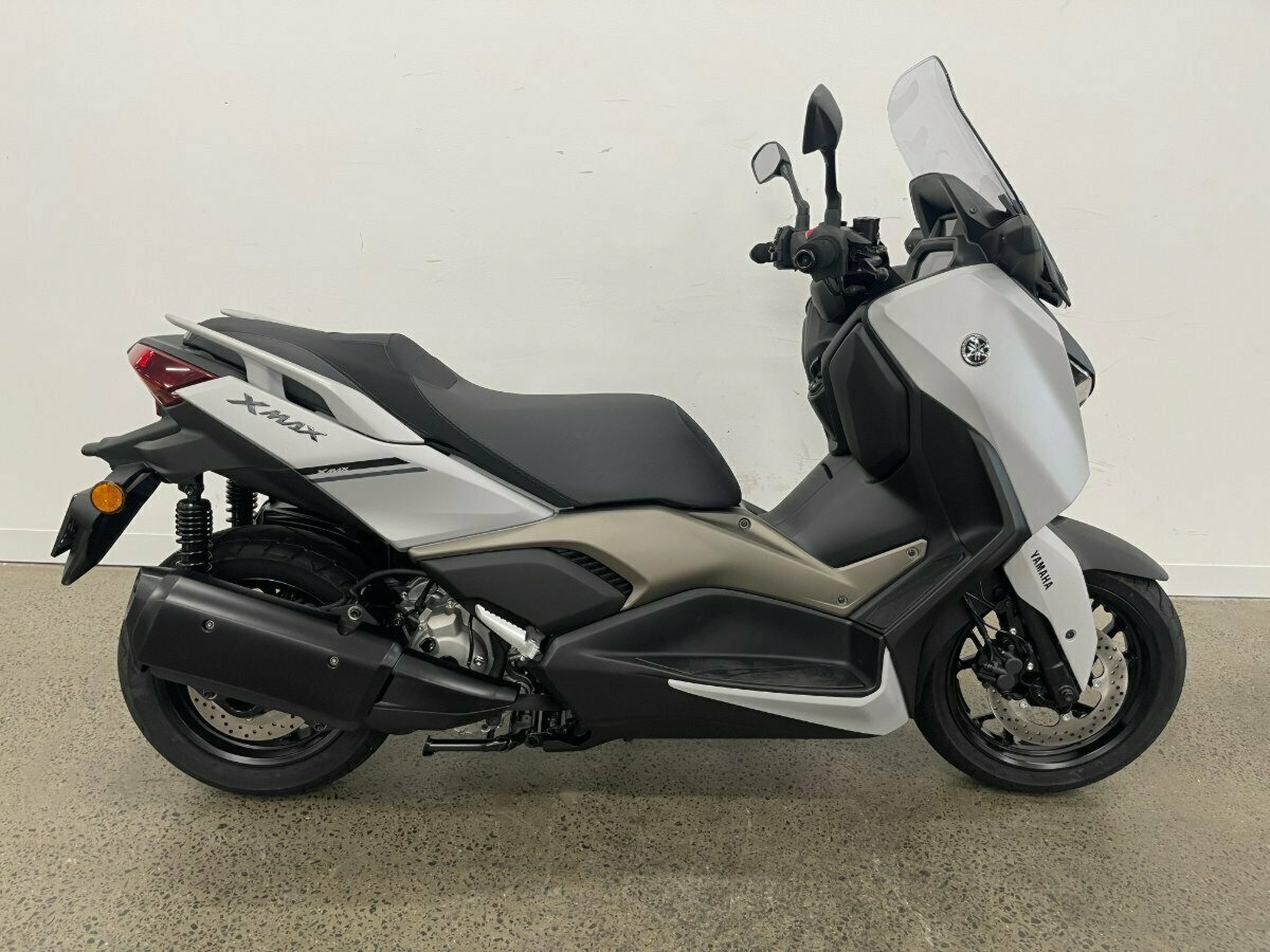 2023 YAMAHA XMAX 300 (CZD300A) SCOOTER