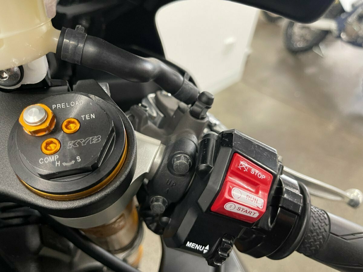2018 YAMAHA YZF-R1 SPORTS