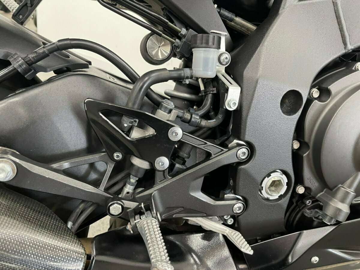 2018 YAMAHA YZF-R1 SPORTS