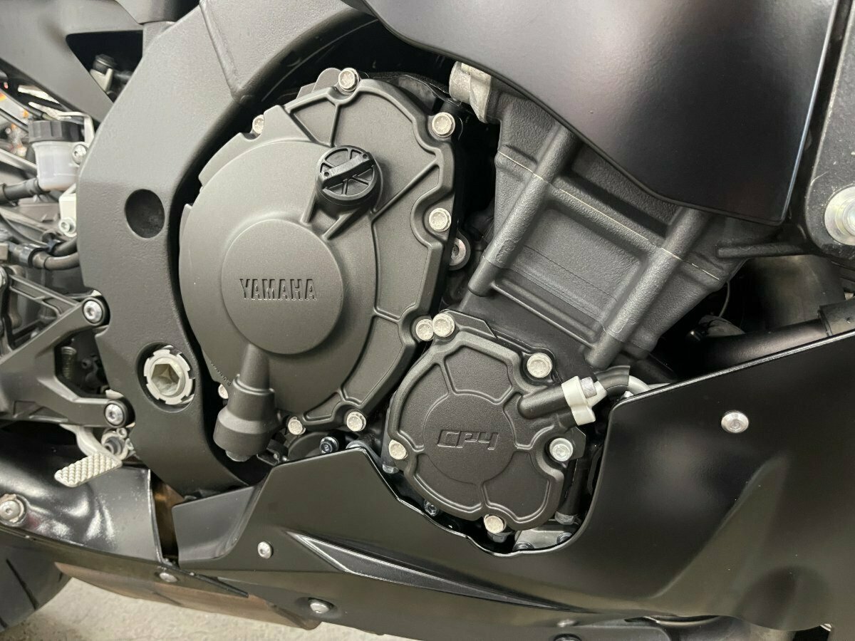2018 YAMAHA YZF-R1 SPORTS