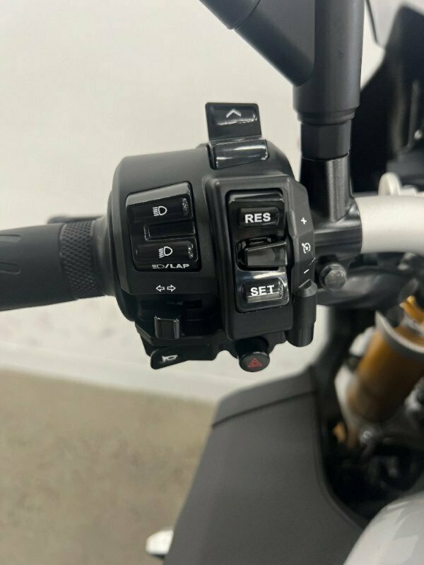 2021 YAMAHA MT-10A SPORTS