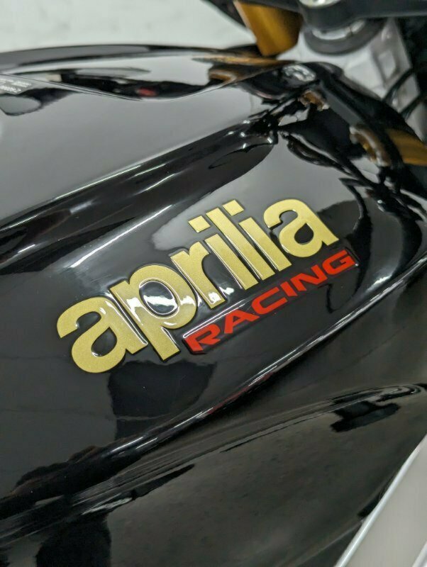 2022 APRILIA TUONO V4 SPORTS