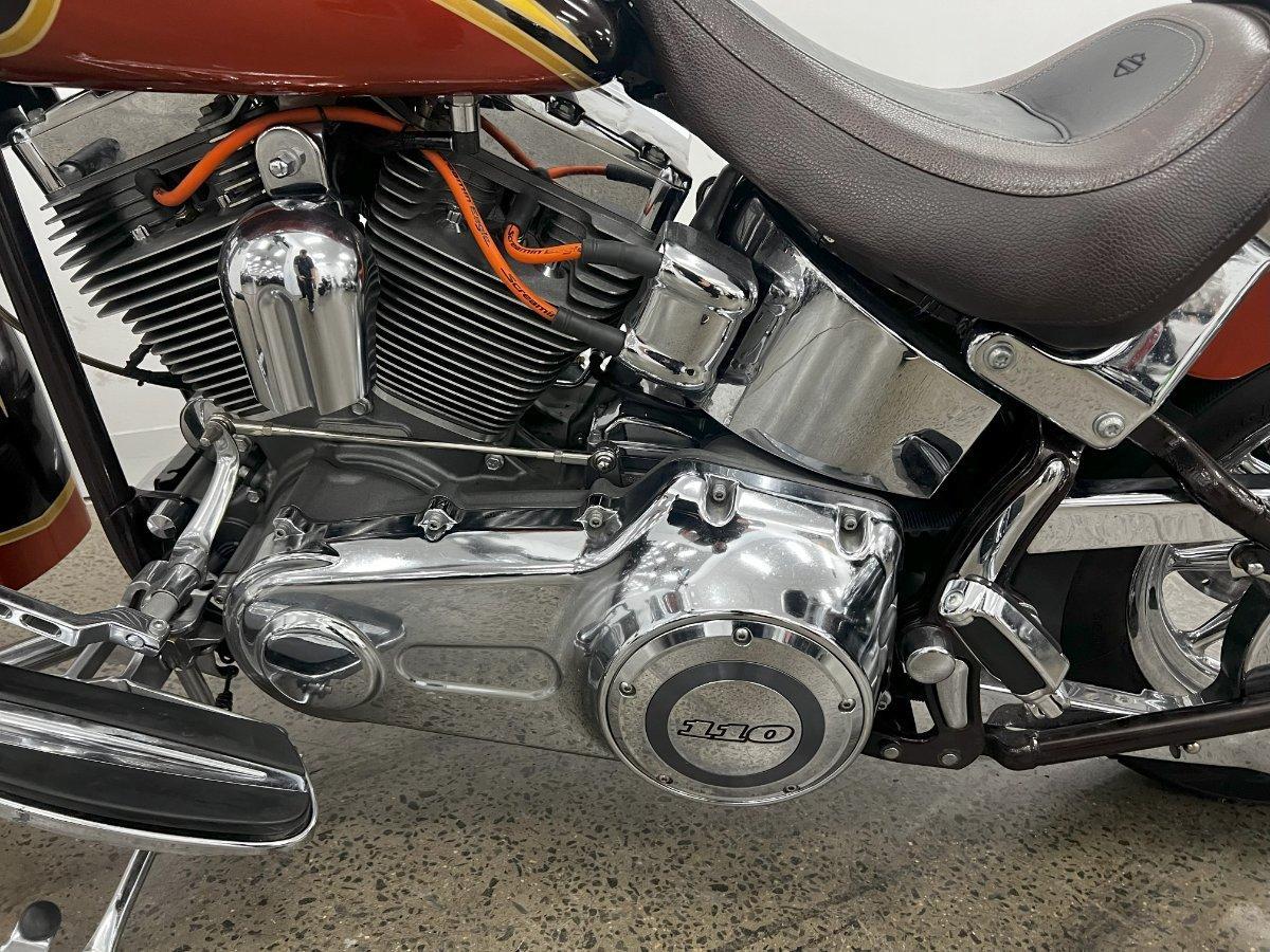 2014 HARLEY-DAVIDSON CVO SOFTAIL DELUXE (FLSTNSE) MY15 CRUISER
