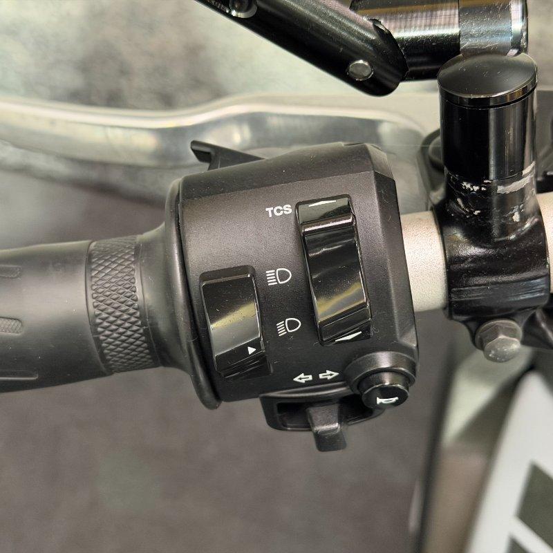 2017 YAMAHA MT-09A DUAL SPORTS