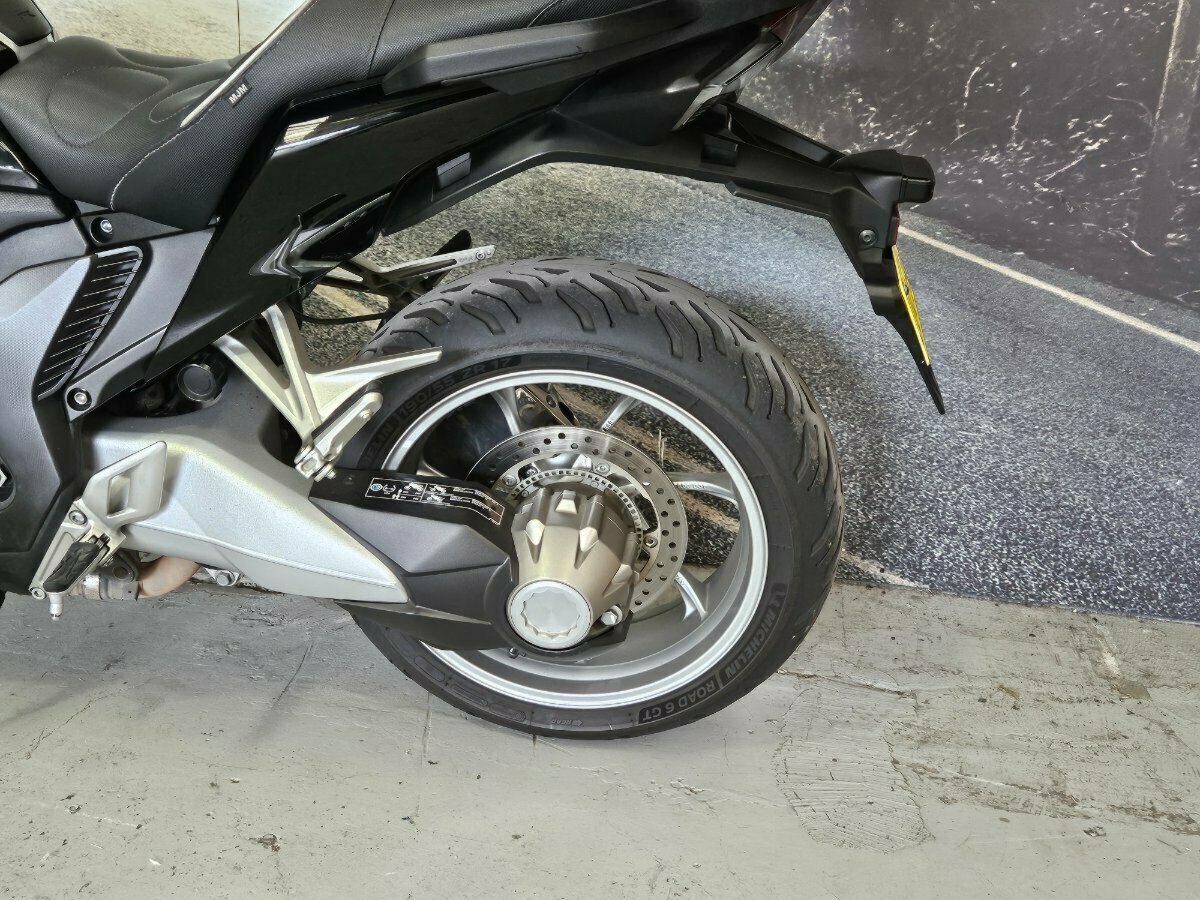 2016 HONDA VFR1200F (ABS)