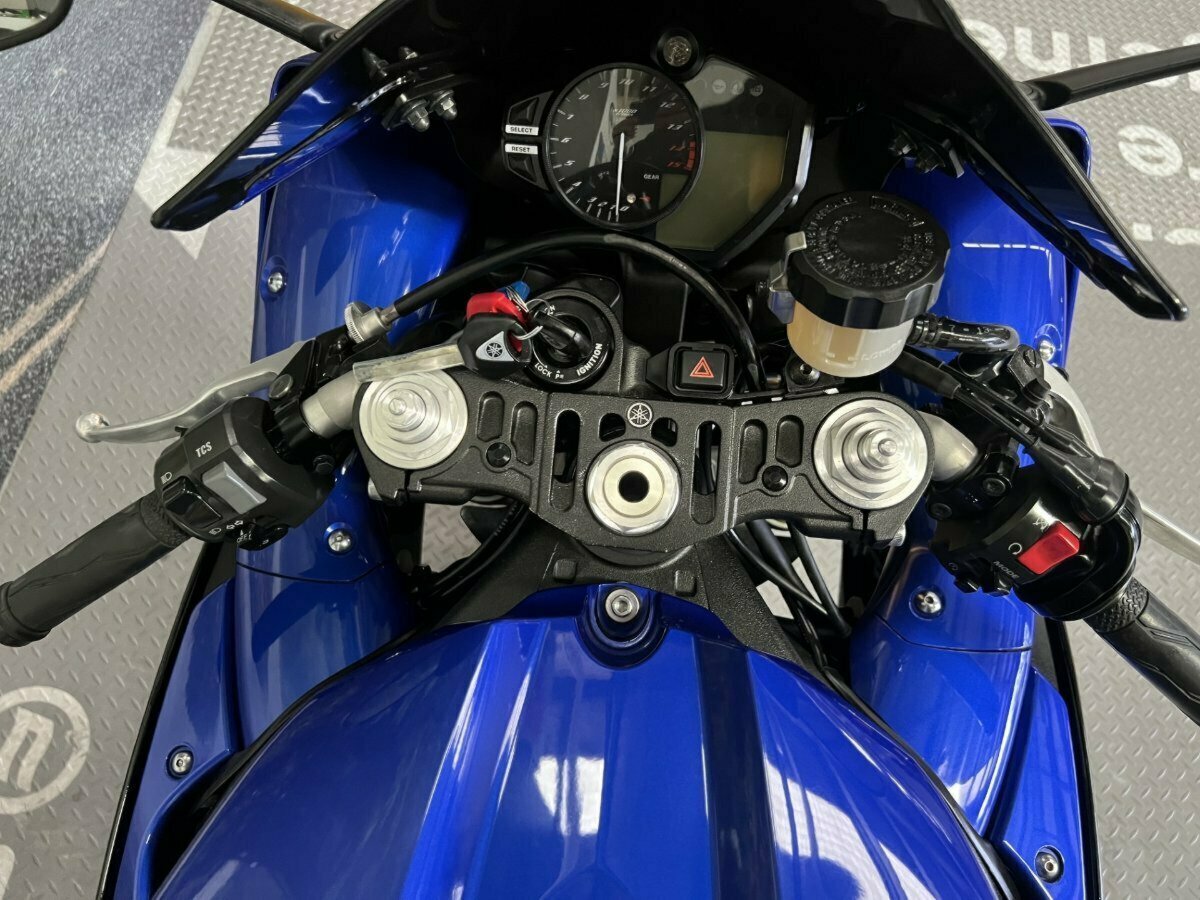 2013 YAMAHA YZF-R1 SPORTS