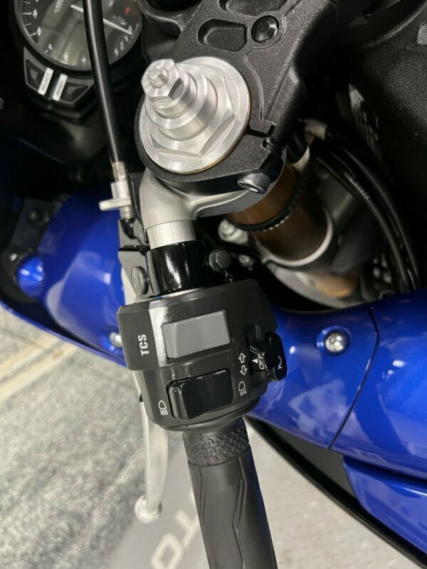 2013 YAMAHA YZF-R1 SPORTS