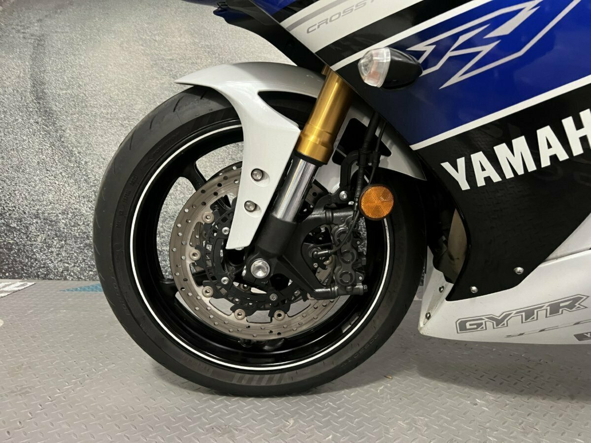 2013 YAMAHA YZF-R1 SPORTS
