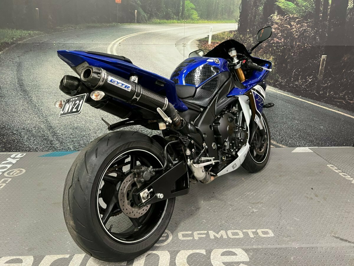 2013 YAMAHA YZF-R1 SPORTS