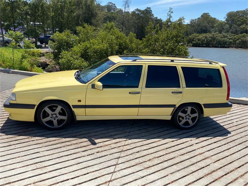 1995 VOLVO 850R T5 MANUAL WAGON