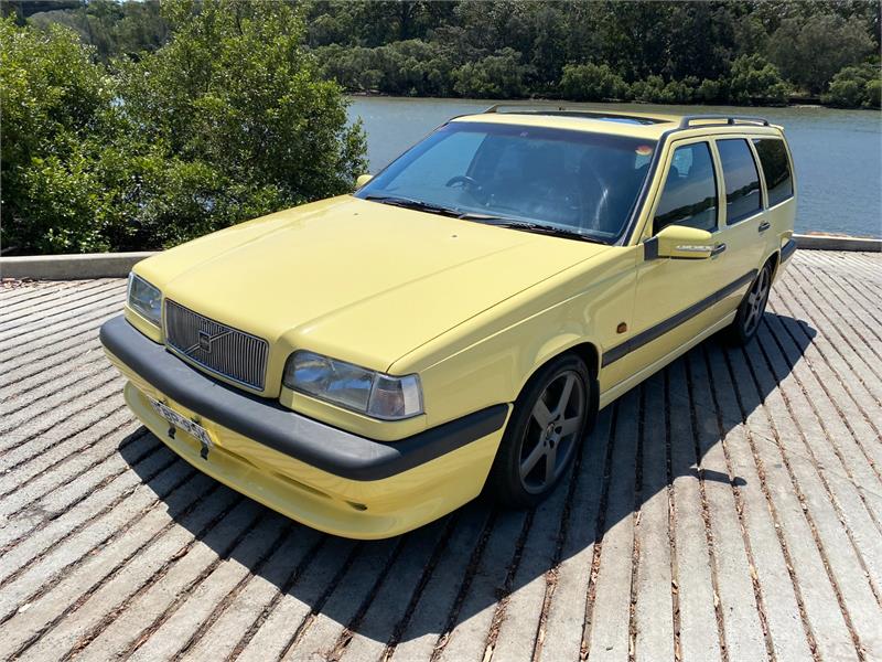 1995 VOLVO 850R T5 MANUAL WAGON