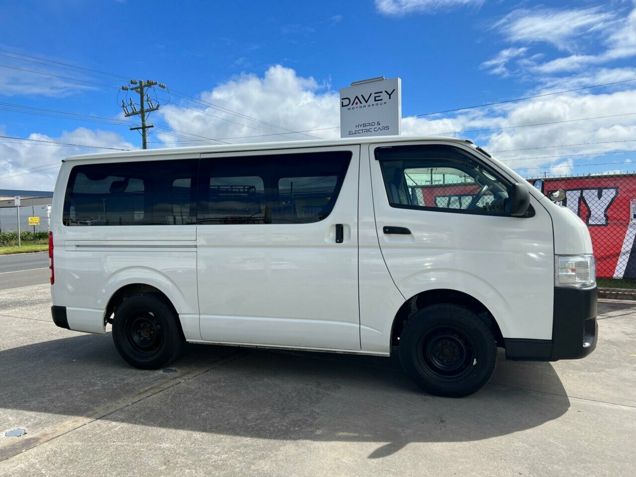 2018 TOYOTA HIACE LWB 4WD AUTOMATIC 5D VAN