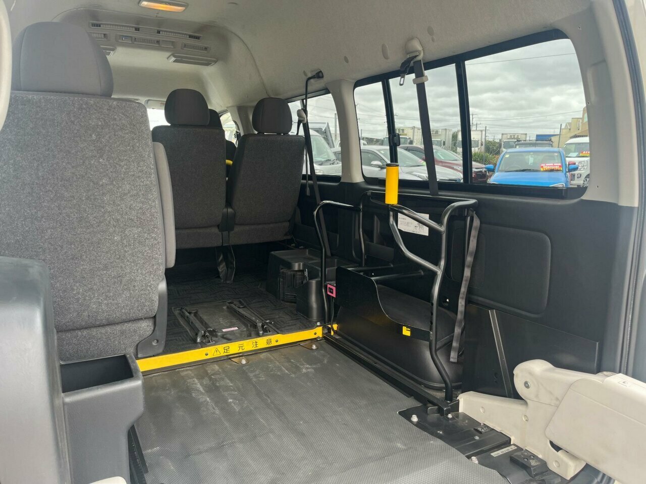 2013 TOYOTA HIACE LWB WHEELCHAIR VAN AUTOMATIC 4D VAN