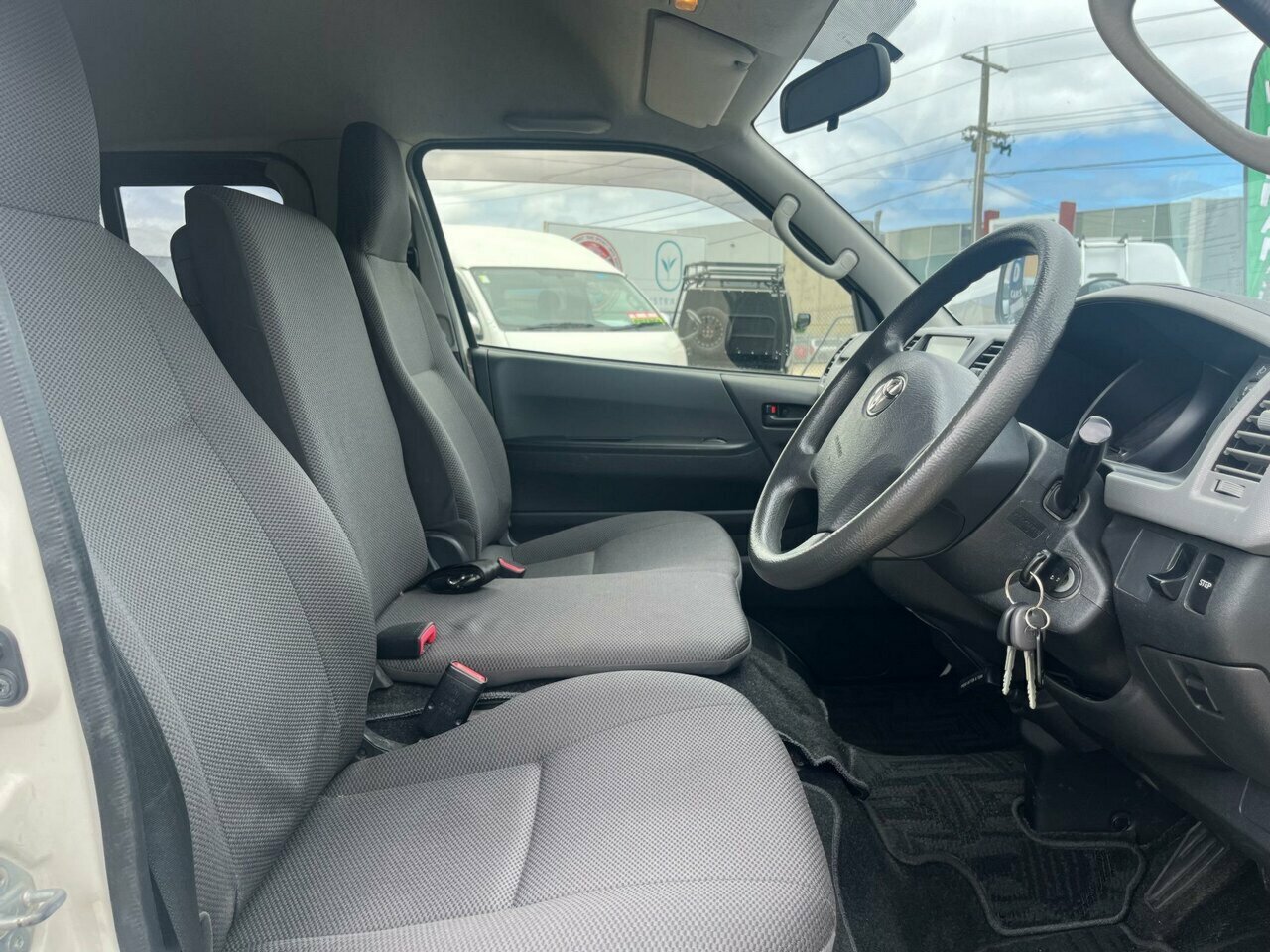 2013 TOYOTA HIACE LWB WHEELCHAIR VAN AUTOMATIC 4D VAN