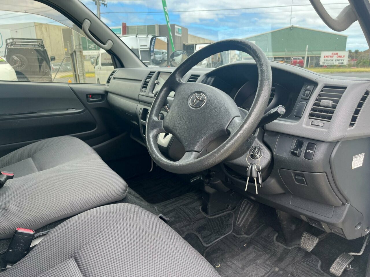 2013 TOYOTA HIACE LWB WHEELCHAIR VAN AUTOMATIC 4D VAN
