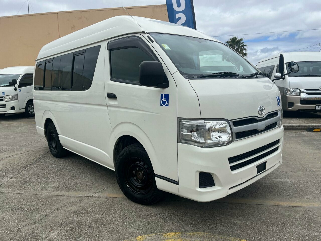 2013 TOYOTA HIACE LWB WHEELCHAIR VAN AUTOMATIC 4D VAN