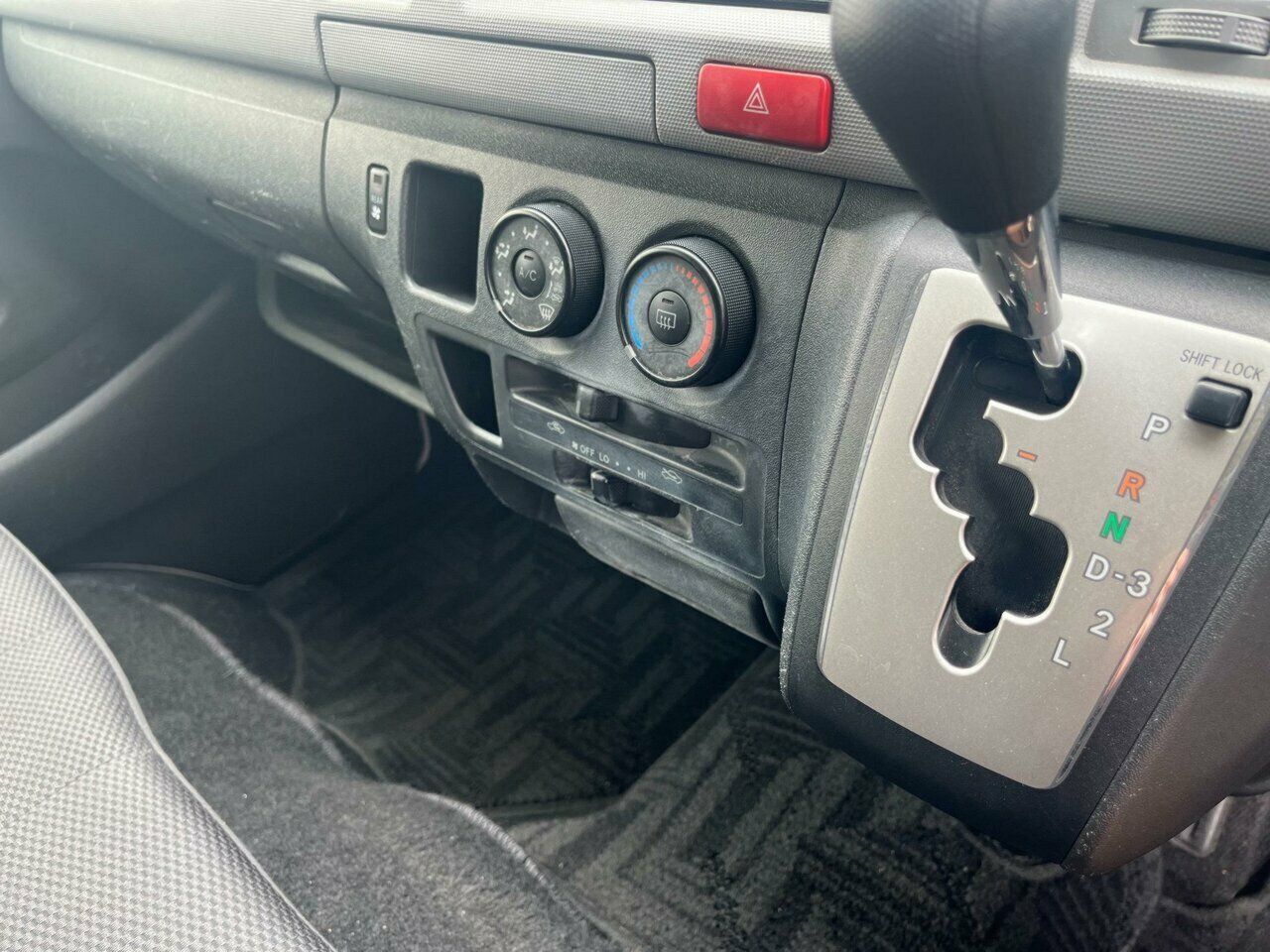 2013 TOYOTA HIACE LWB WHEELCHAIR VAN AUTOMATIC 4D VAN