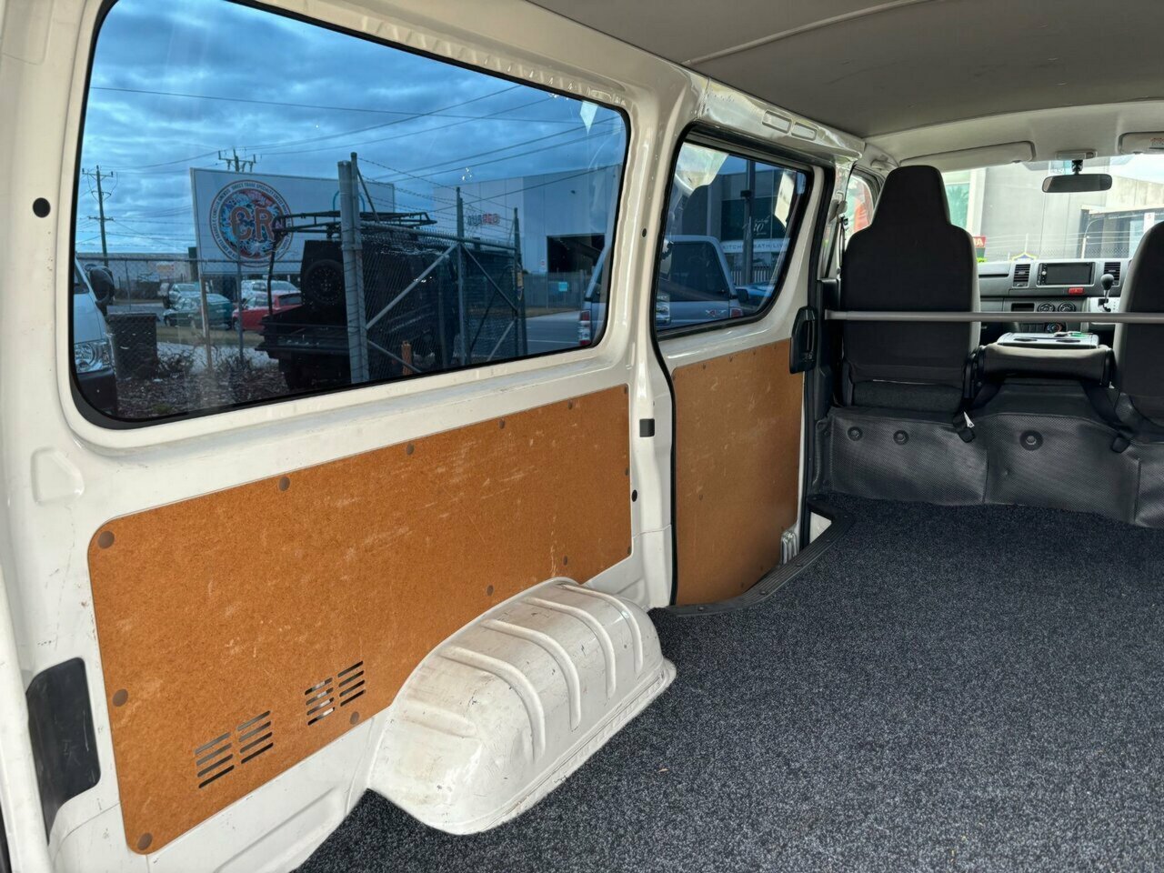 2018 TOYOTA HIACE LWB 4WD AUTOMATIC 5D VAN