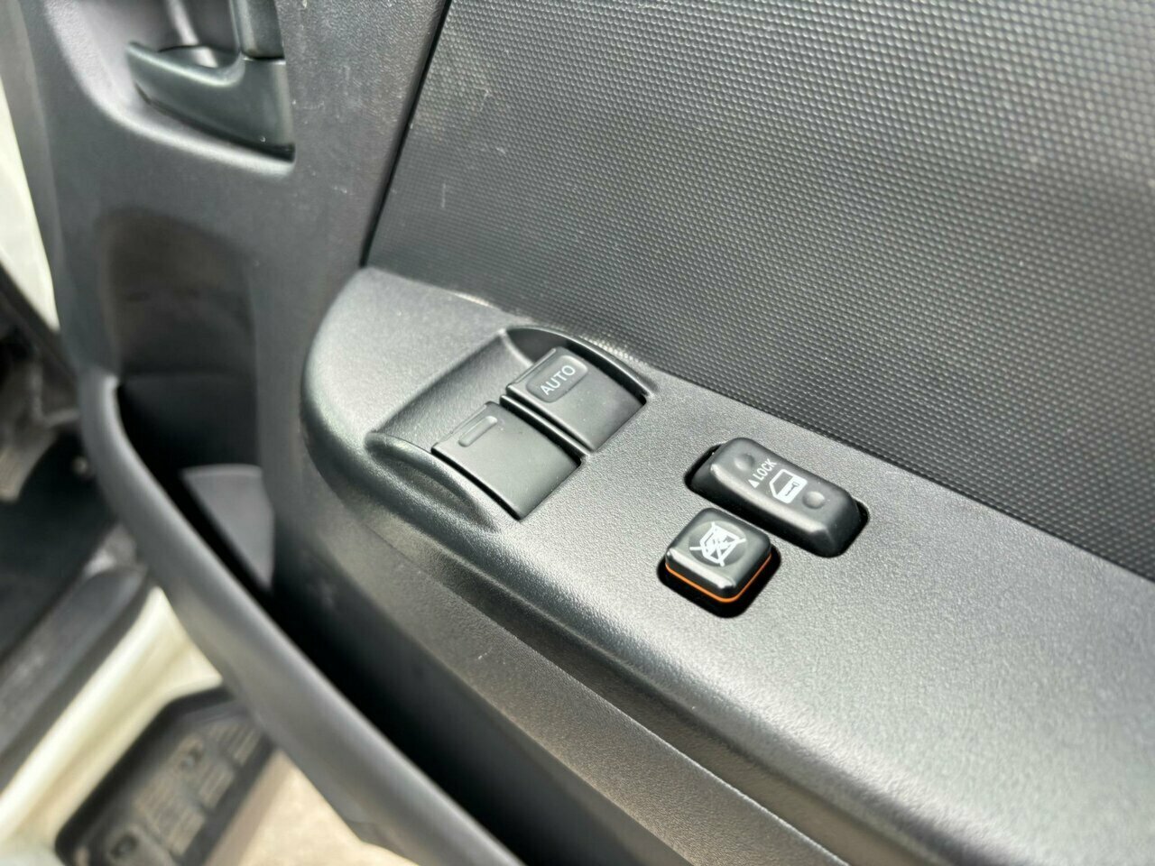 2018 TOYOTA HIACE LWB 4WD AUTOMATIC 5D VAN