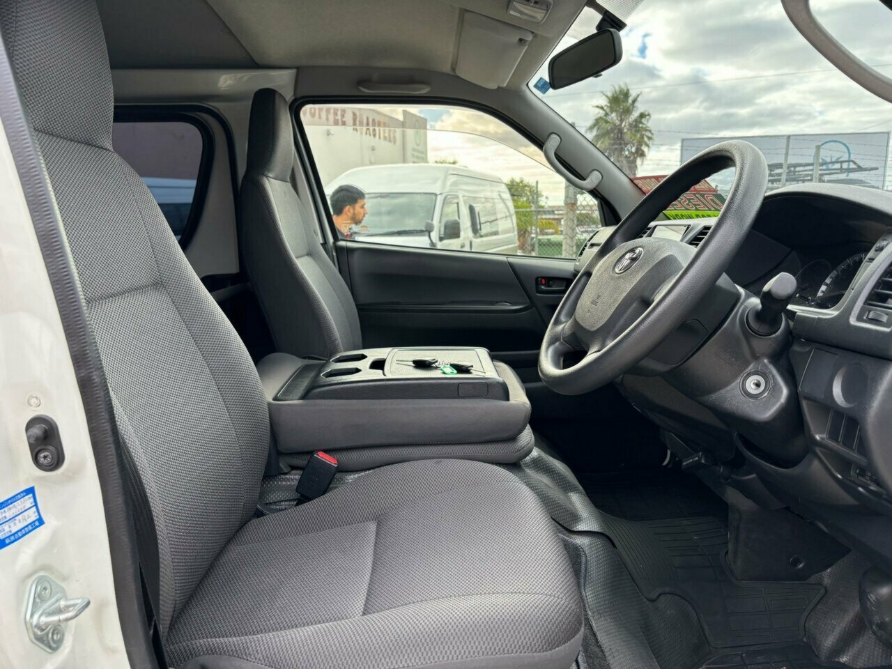 2018 TOYOTA HIACE LWB 4WD AUTOMATIC 5D VAN