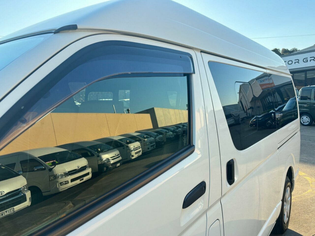 2015 TOYOTA HIACE LWB HIGHROOF 4WD AUTOMATIC 4D VAN