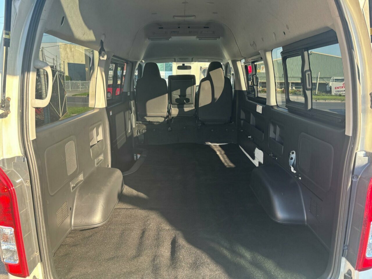 2015 TOYOTA HIACE LWB HIGHROOF 4WD AUTOMATIC 4D VAN