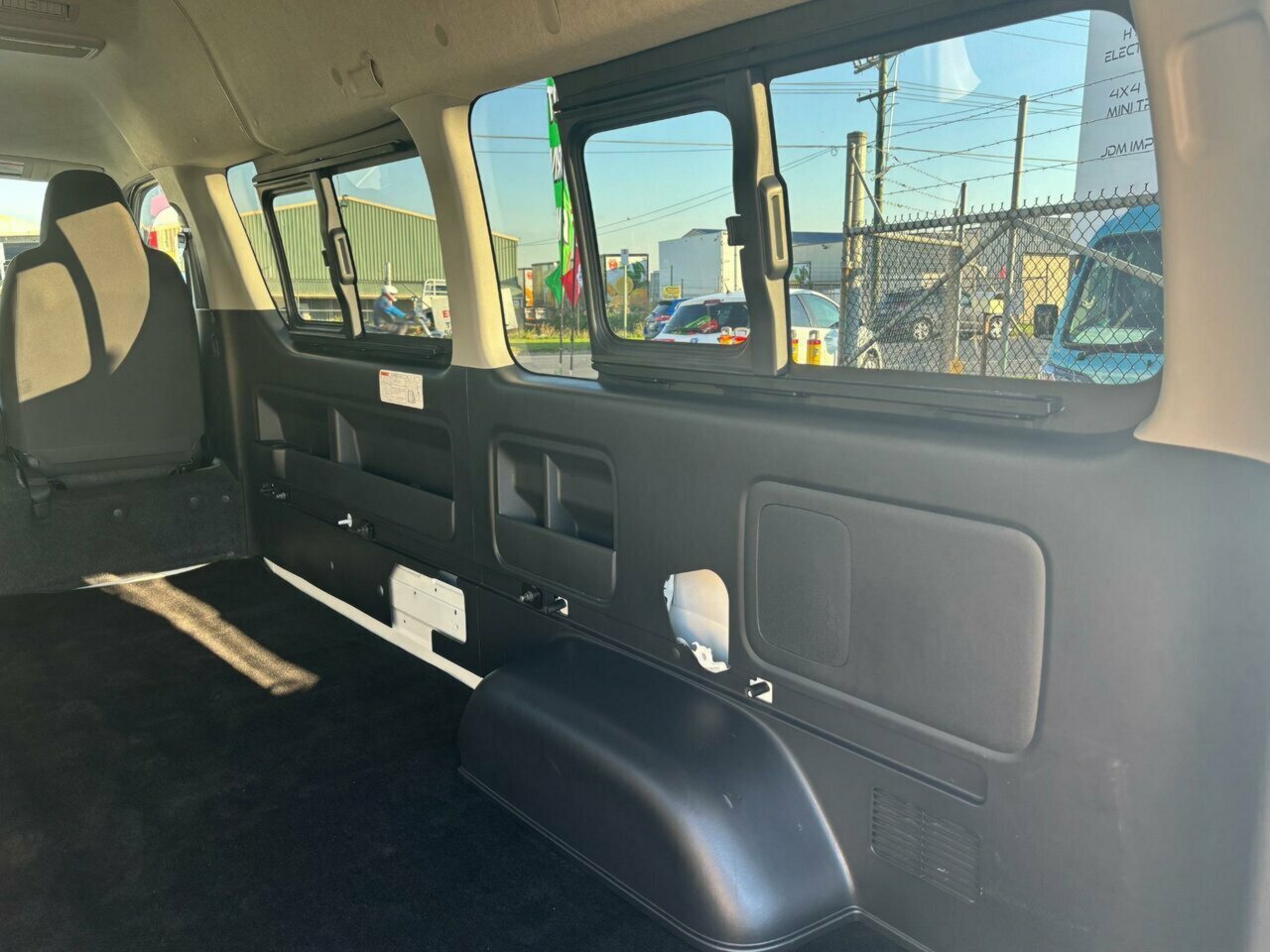 2015 TOYOTA HIACE LWB HIGHROOF 4WD AUTOMATIC 4D VAN