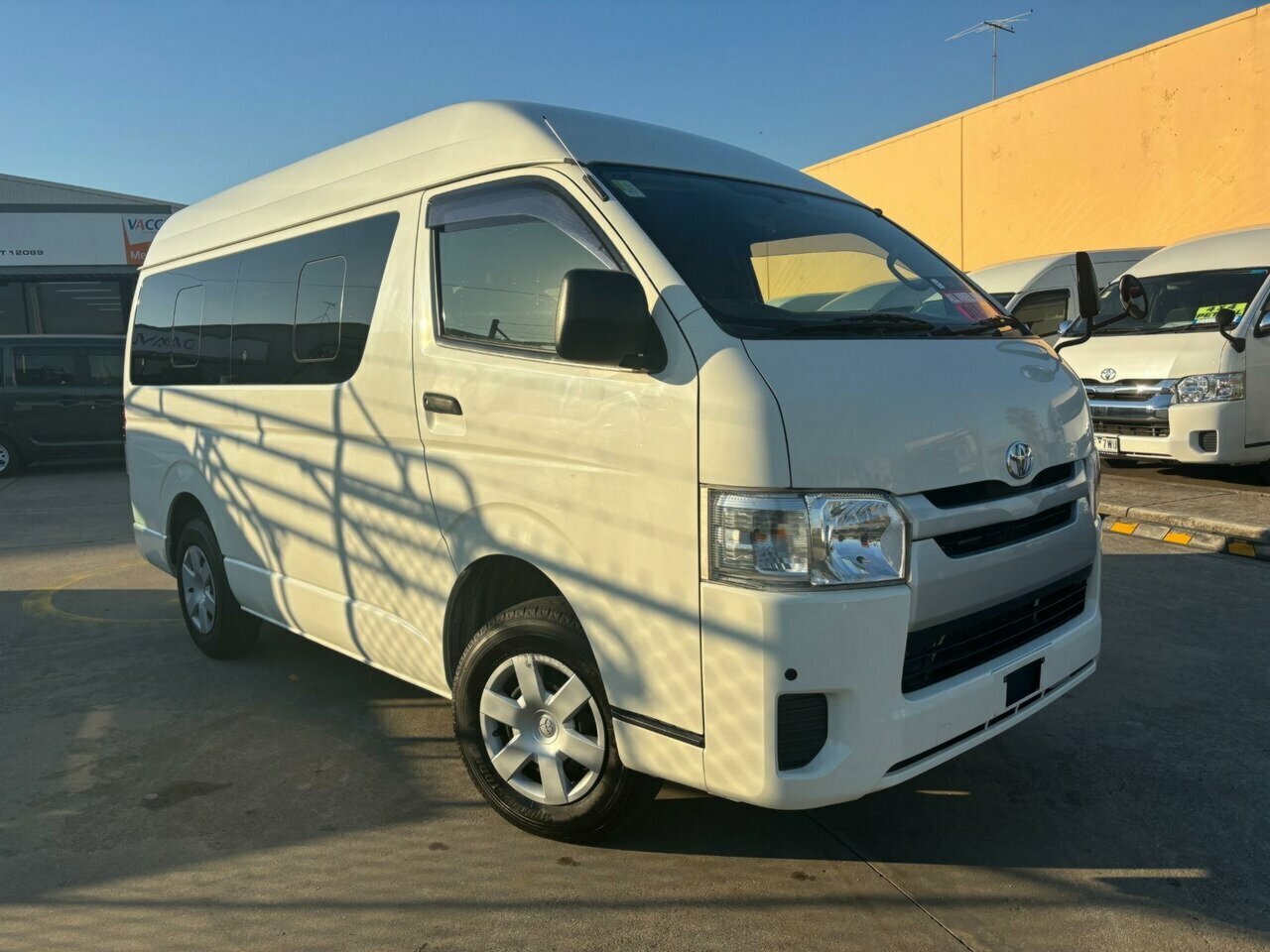 2015 TOYOTA HIACE LWB HIGHROOF 4WD AUTOMATIC 4D VAN