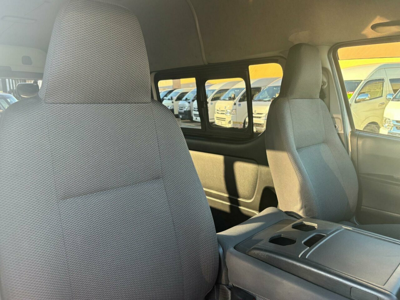 2015 TOYOTA HIACE LWB HIGHROOF 4WD AUTOMATIC 4D VAN