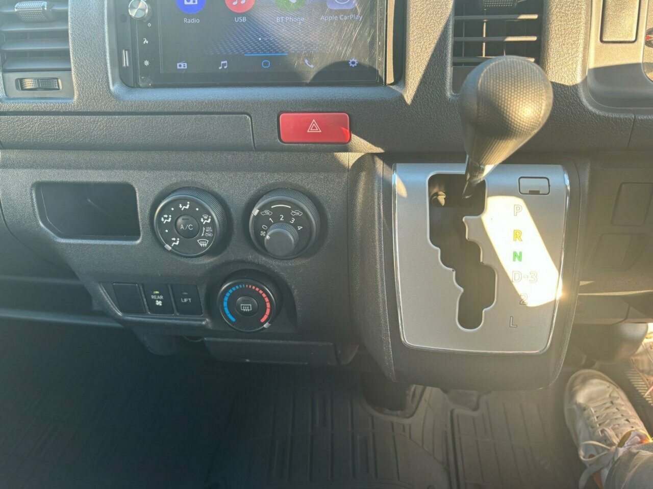 2015 TOYOTA HIACE LWB HIGHROOF 4WD AUTOMATIC 4D VAN