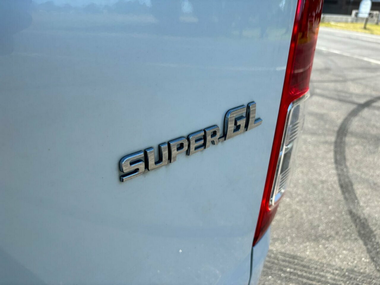 2018 TOYOTA HIACE SUPER GL DARK PRIME 4WD AUTOMATIC 5D VAN