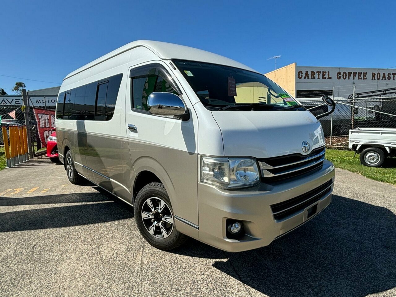 2012 TOYOTA HIACE GRAND CABIN 4WD AUTOMATIC 4D COACH