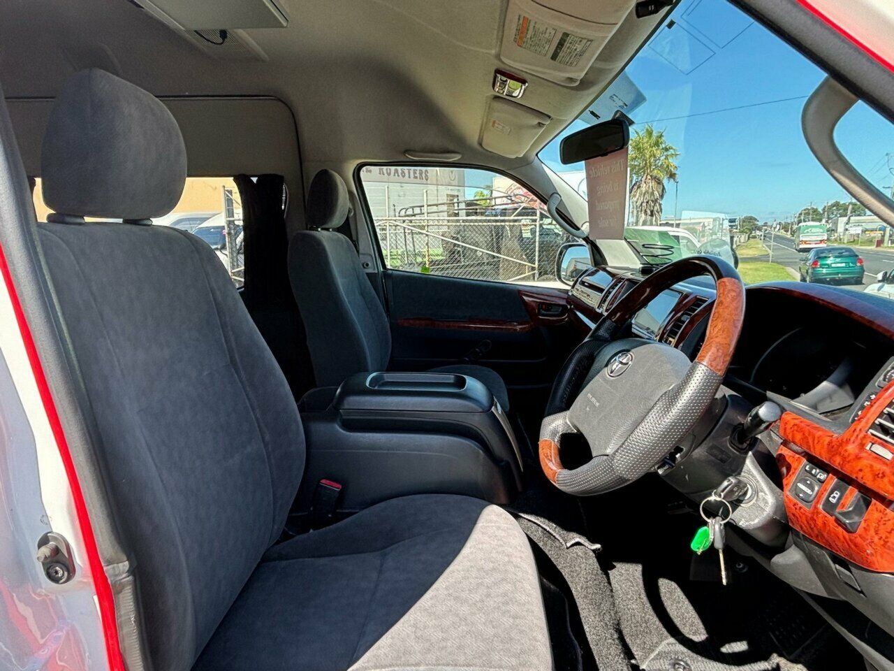 2012 TOYOTA HIACE GRAND CABIN 4WD AUTOMATIC 4D COACH