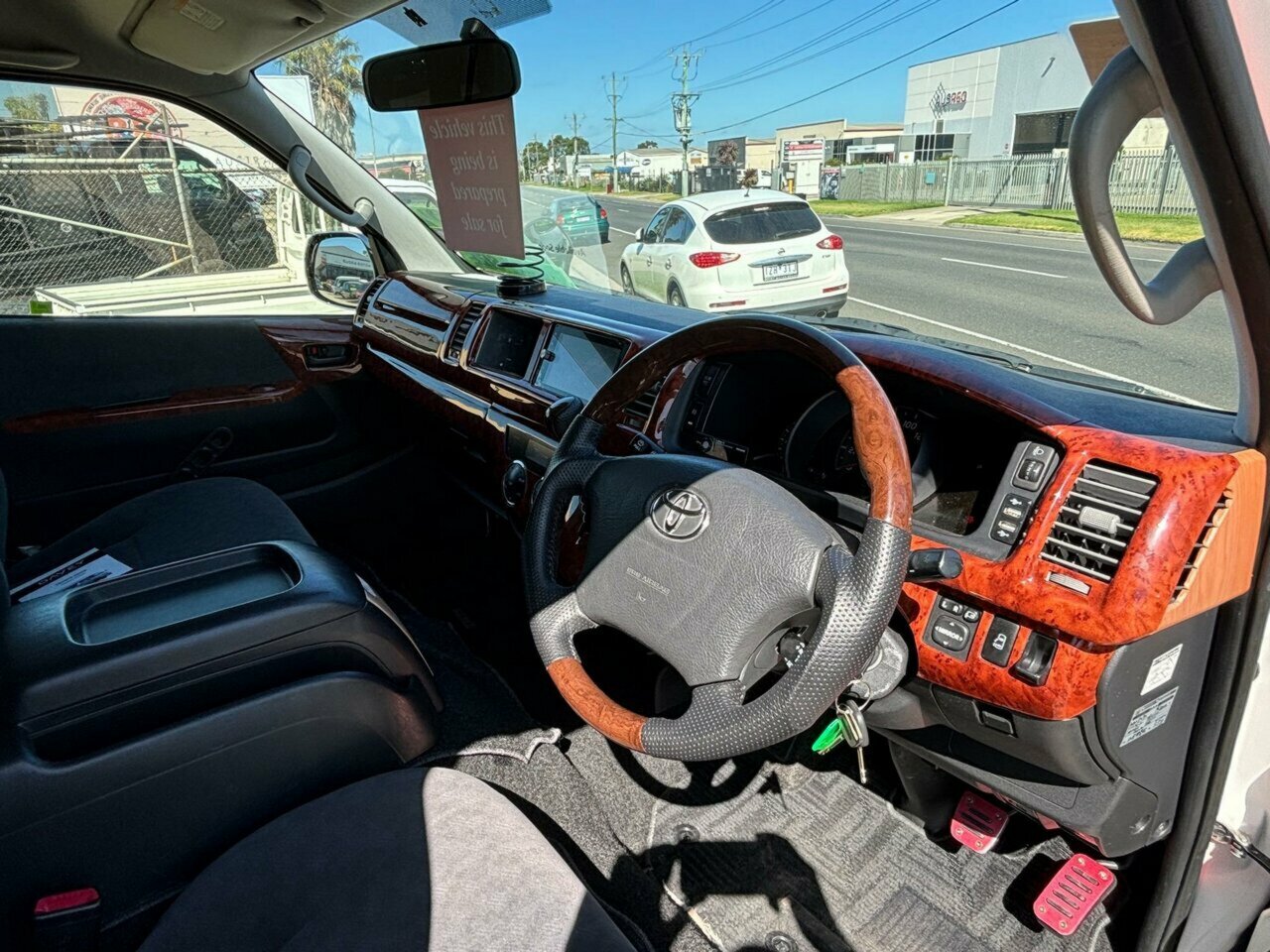 2012 TOYOTA HIACE GRAND CABIN 4WD AUTOMATIC 4D COACH
