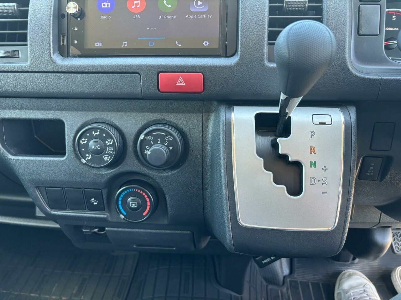 2018 TOYOTA HIACE LWB 4WD AUTOMATIC 5D VAN