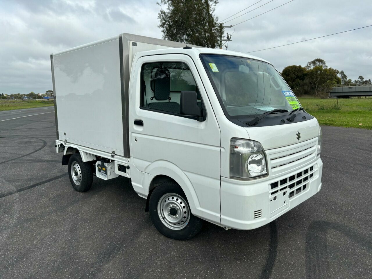 2019 SUZUKI CARRY AUTOMATIC 2D MINI FRIDGE TRUCK