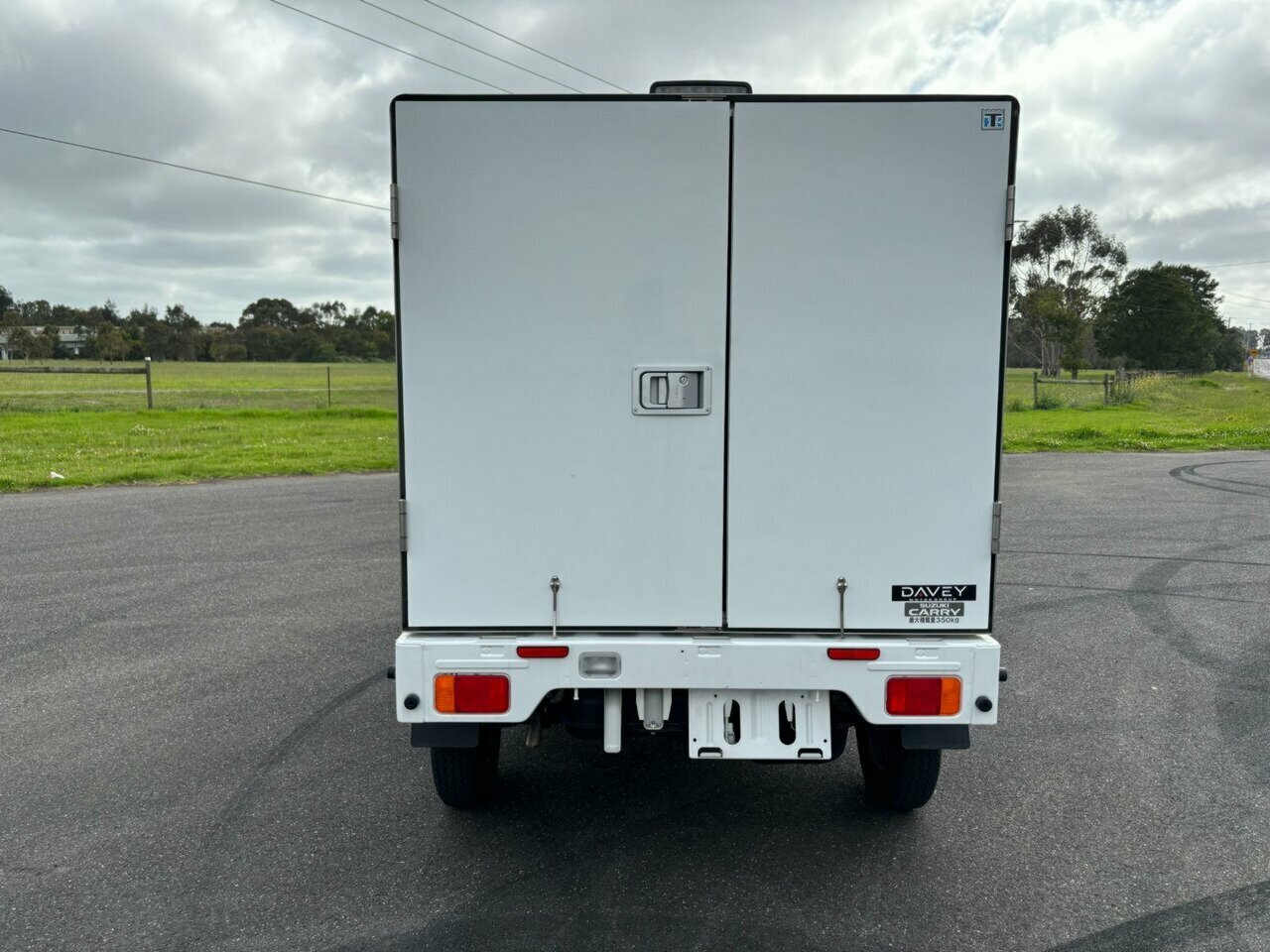 2019 SUZUKI CARRY AUTOMATIC 2D MINI FRIDGE TRUCK
