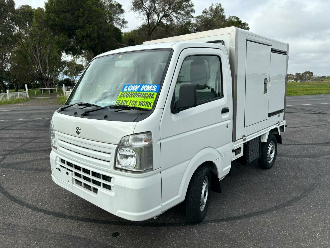 2019 SUZUKI CARRY AUTOMATIC 2D MINI FRIDGE TRUCK