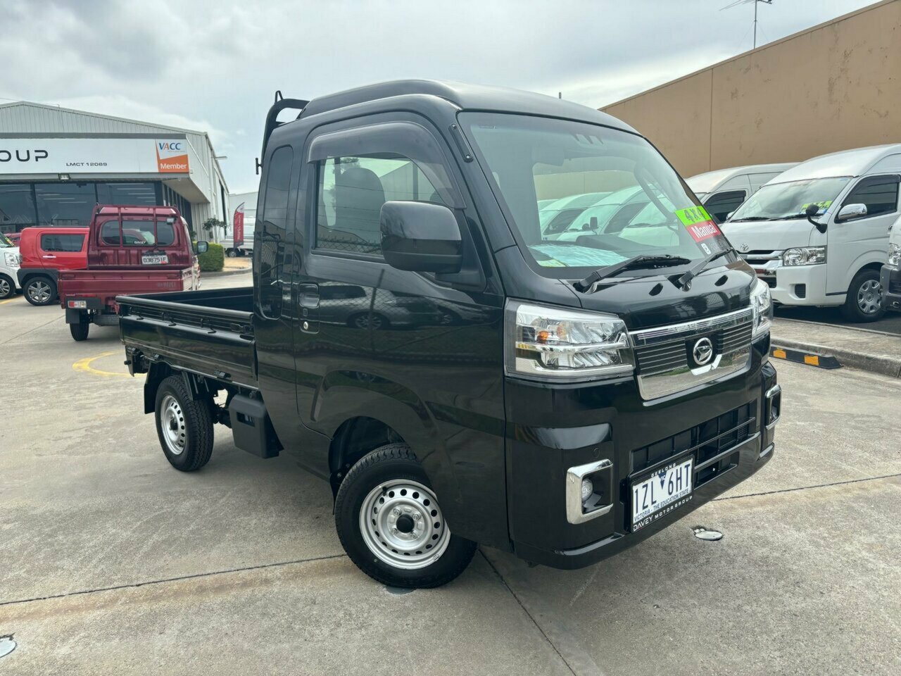 2022 DAIHATSU HIJET JUMBO EXTRA 4WD 5 SPEED MANUAL 2D MINI TRUCK
