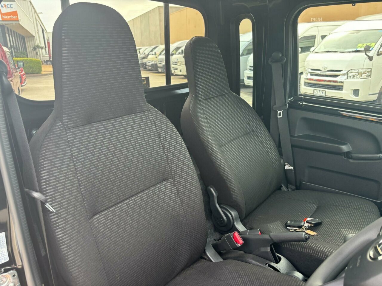 2022 DAIHATSU HIJET JUMBO EXTRA 4WD 5 SPEED MANUAL 2D MINI TRUCK