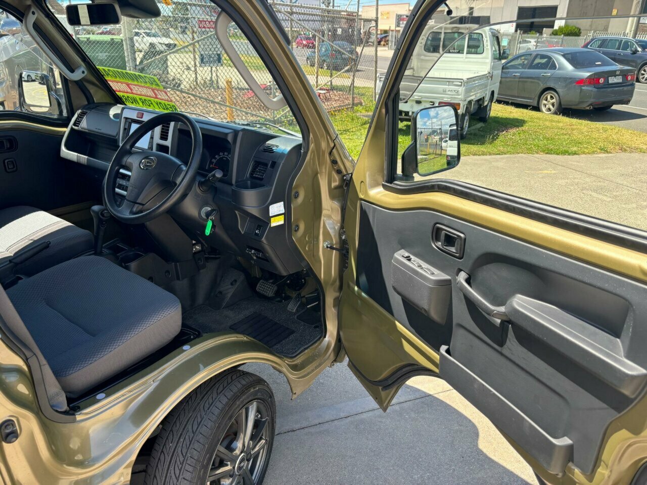 2020 DAIHATSU HIJET JUMBO SA IIIT 4WD AUTOMATIC 2D MINI-TRUCK